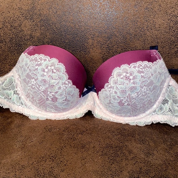 Victoria's Secret Other - Victoria secret dream angels lace bra 32C